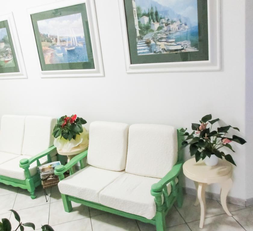 Affittacamere Da Angela Villasimius Ngoại thất bức ảnh
